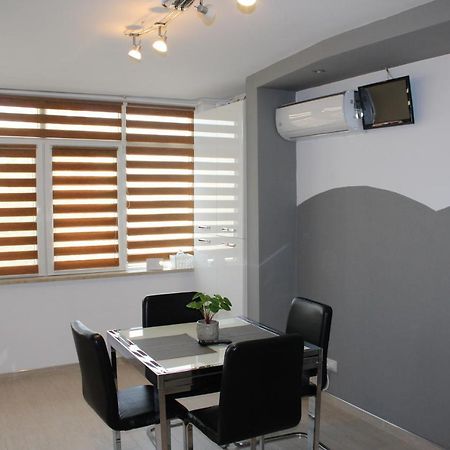 Denis Apartament Turda Exterior photo